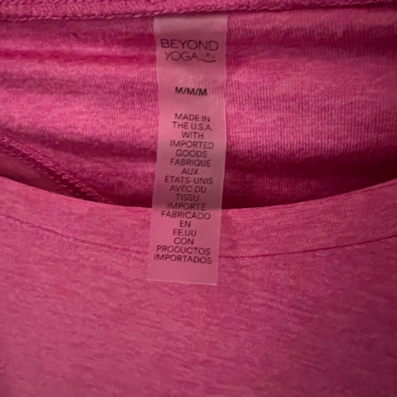 Beyond Yoga Overlap Cutout Top Size M - Picture 5 of 5